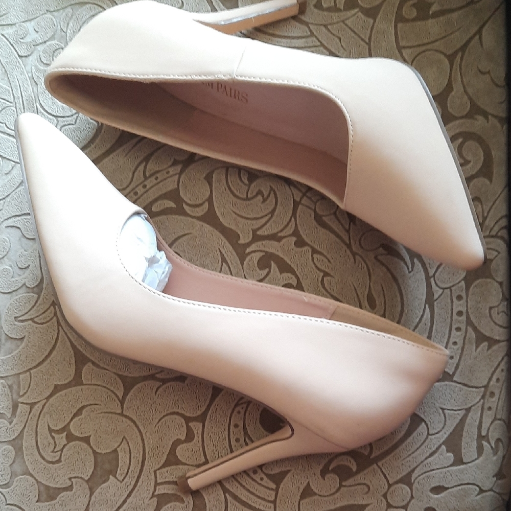 Dream Pairs Elegant Cream Stiletto Heels